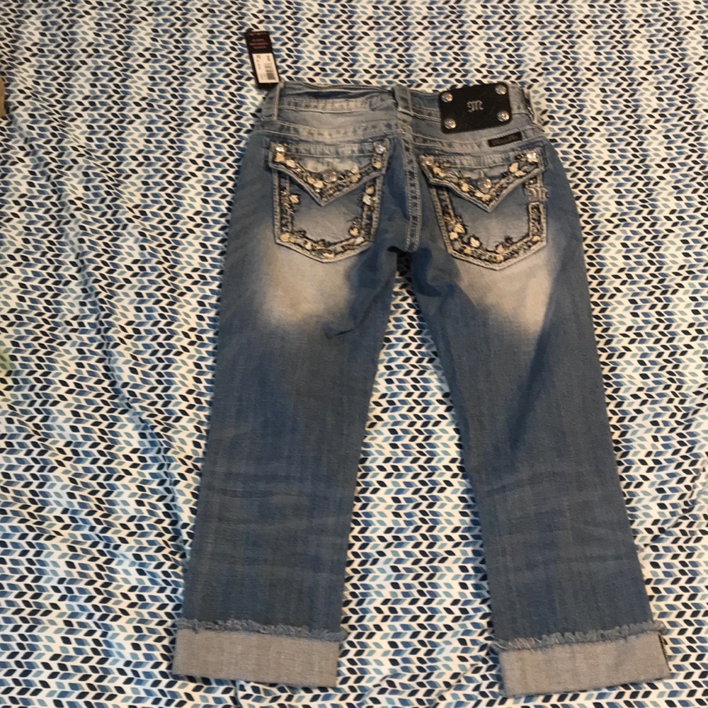 Miss Me Signature Cuffed Capri LT BLUE Inseam 20” - Picture 7 of 8